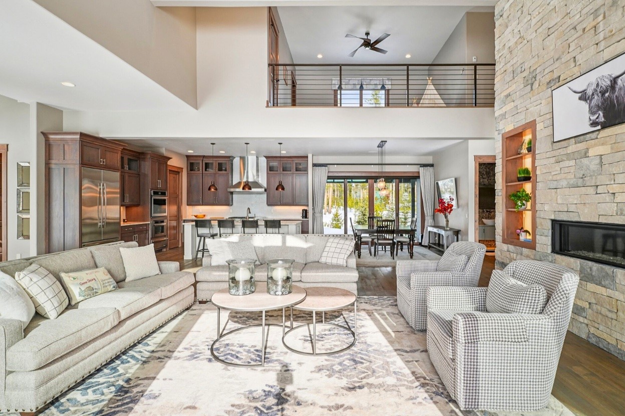 60 Barton Ridge DRIVE