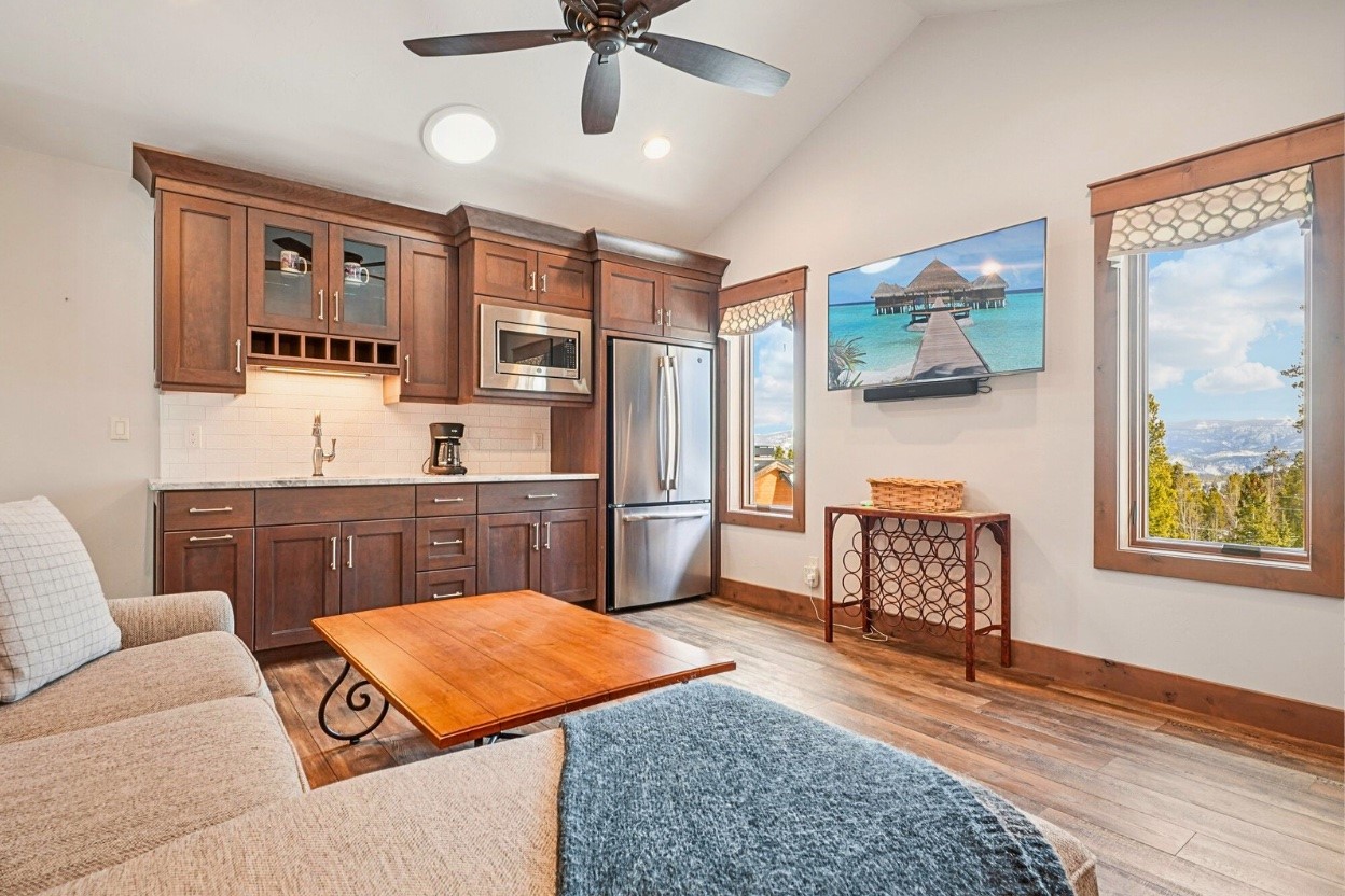 60 Barton Ridge DRIVE