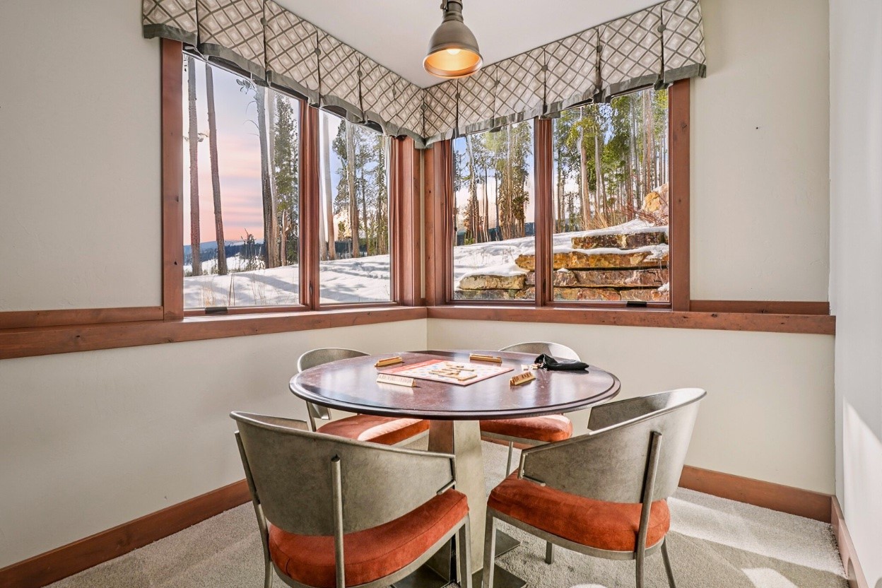 60 Barton Ridge DRIVE