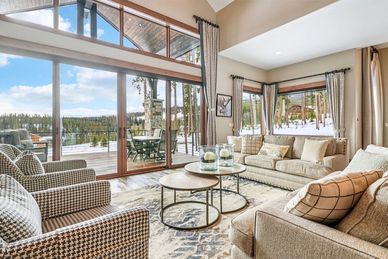 60 Barton Ridge DRIVE