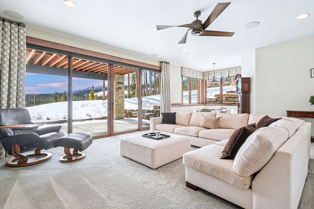 60 Barton Ridge DRIVE