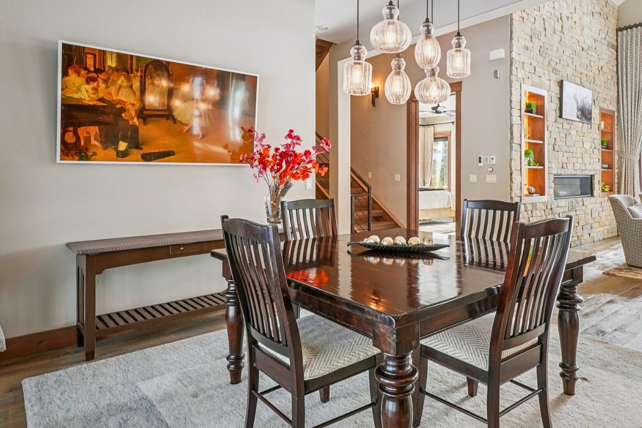 60 Barton Ridge DRIVE