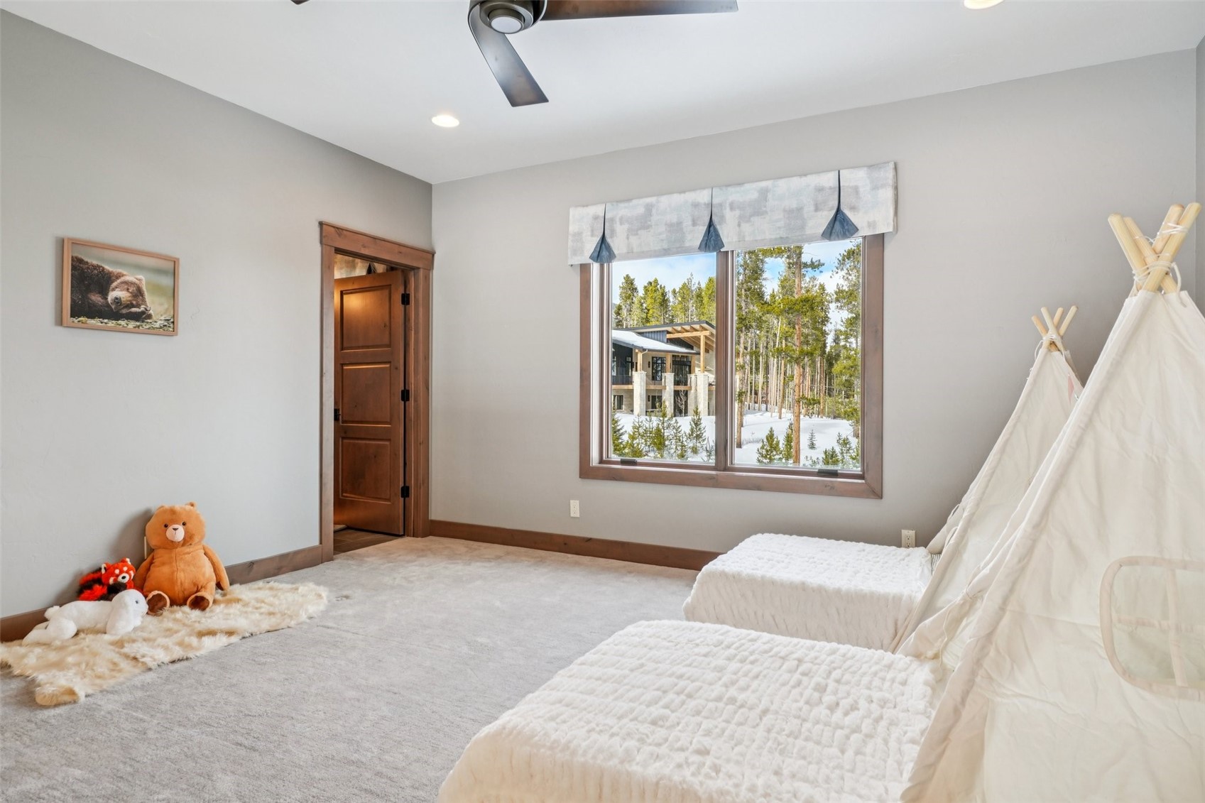 60 Barton Ridge DRIVE