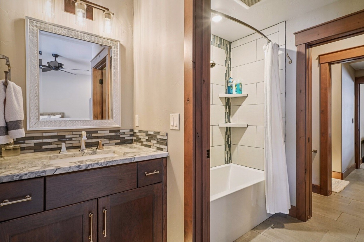 60 Barton Ridge DRIVE