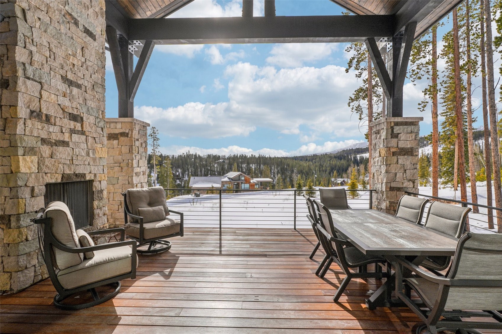 60 Barton Ridge DRIVE