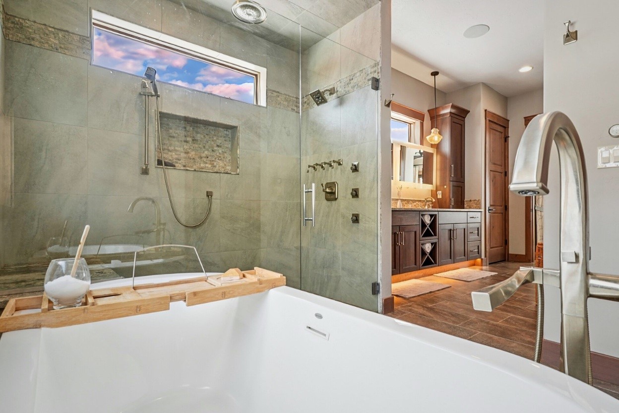 60 Barton Ridge DRIVE