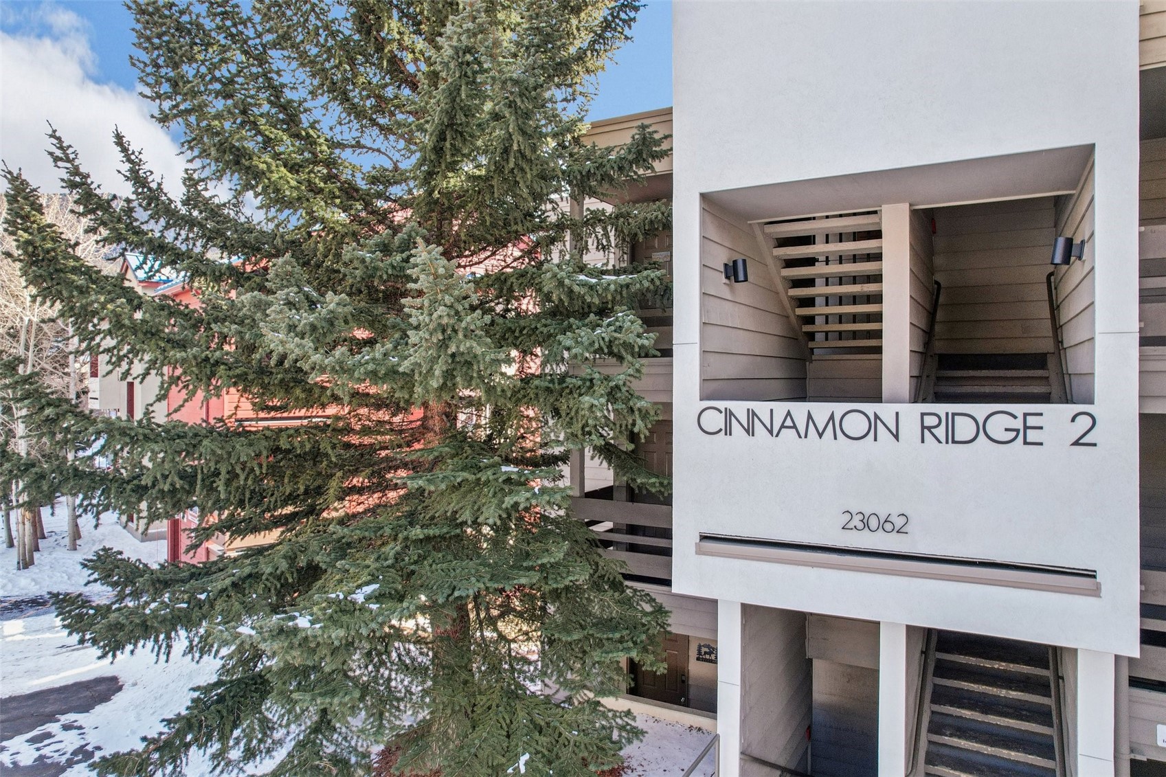 23062 Us Highway 6 A8