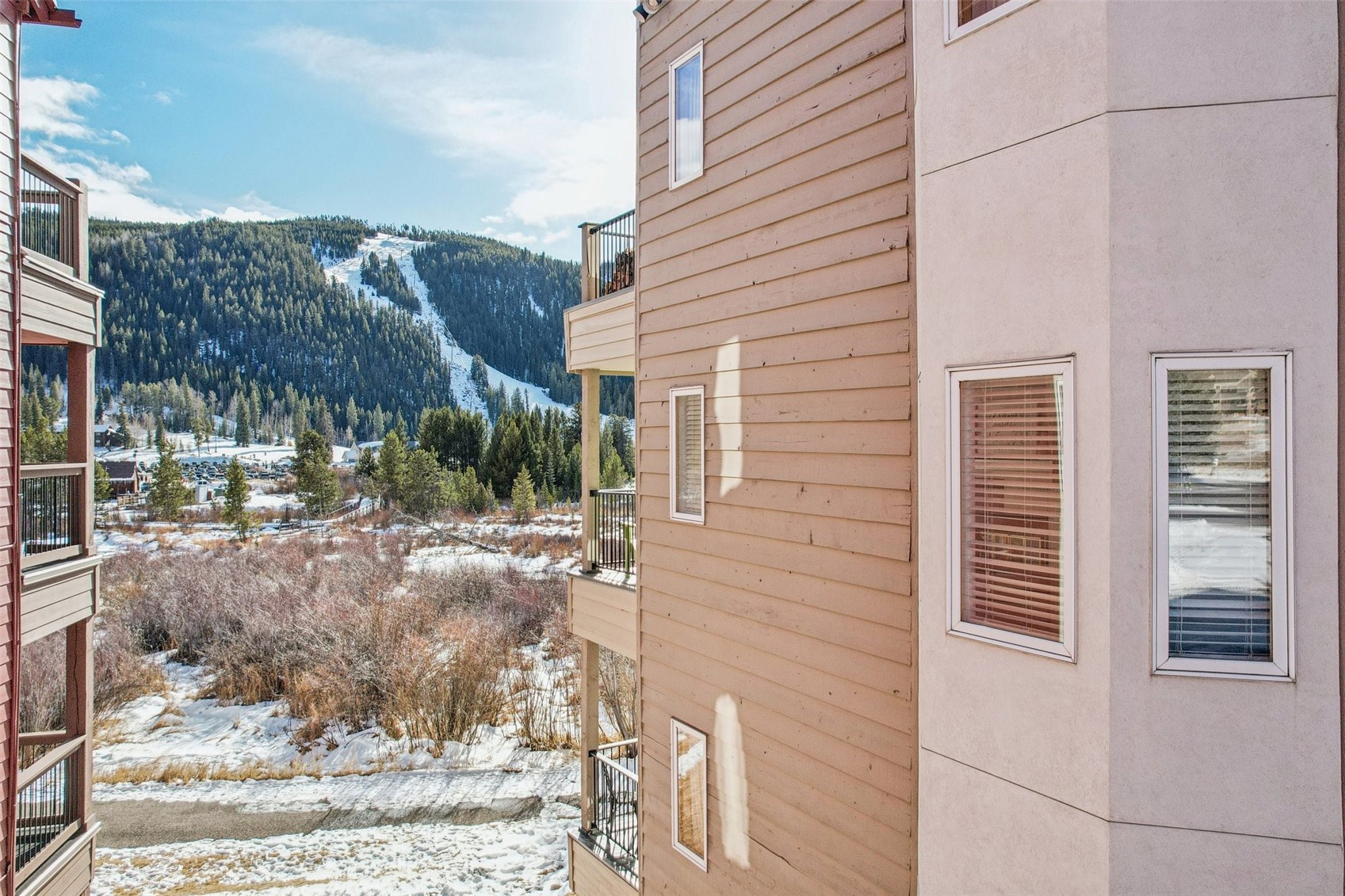 23062 Us Highway 6 A8