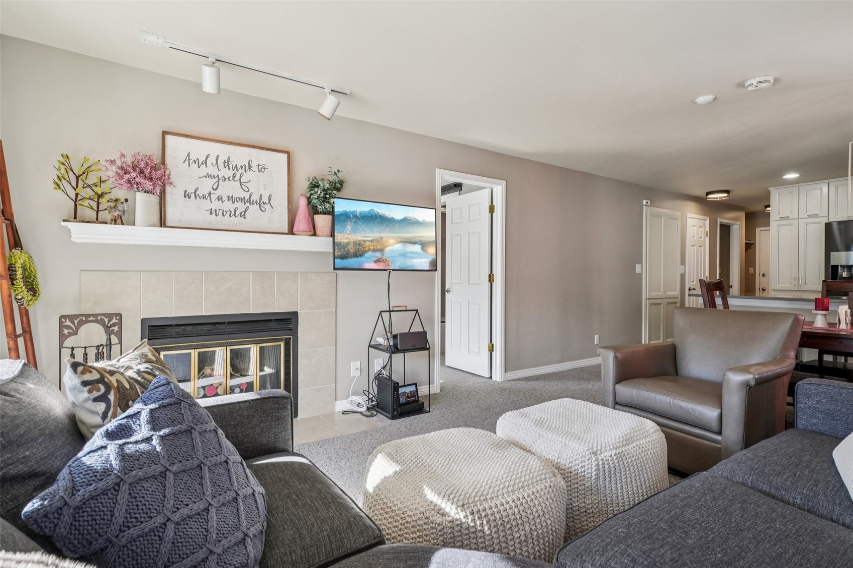 23062 Us Highway 6 A8