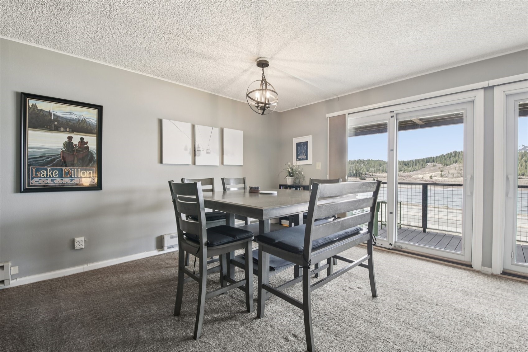 72 Corinthian CIRCLE 202
