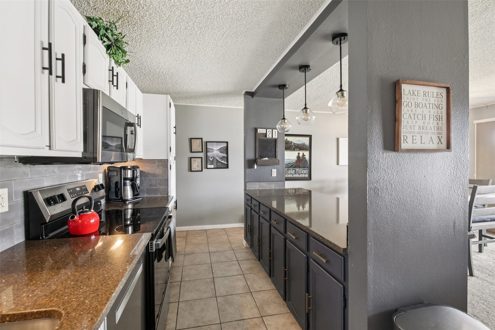 72 Corinthian CIRCLE 202