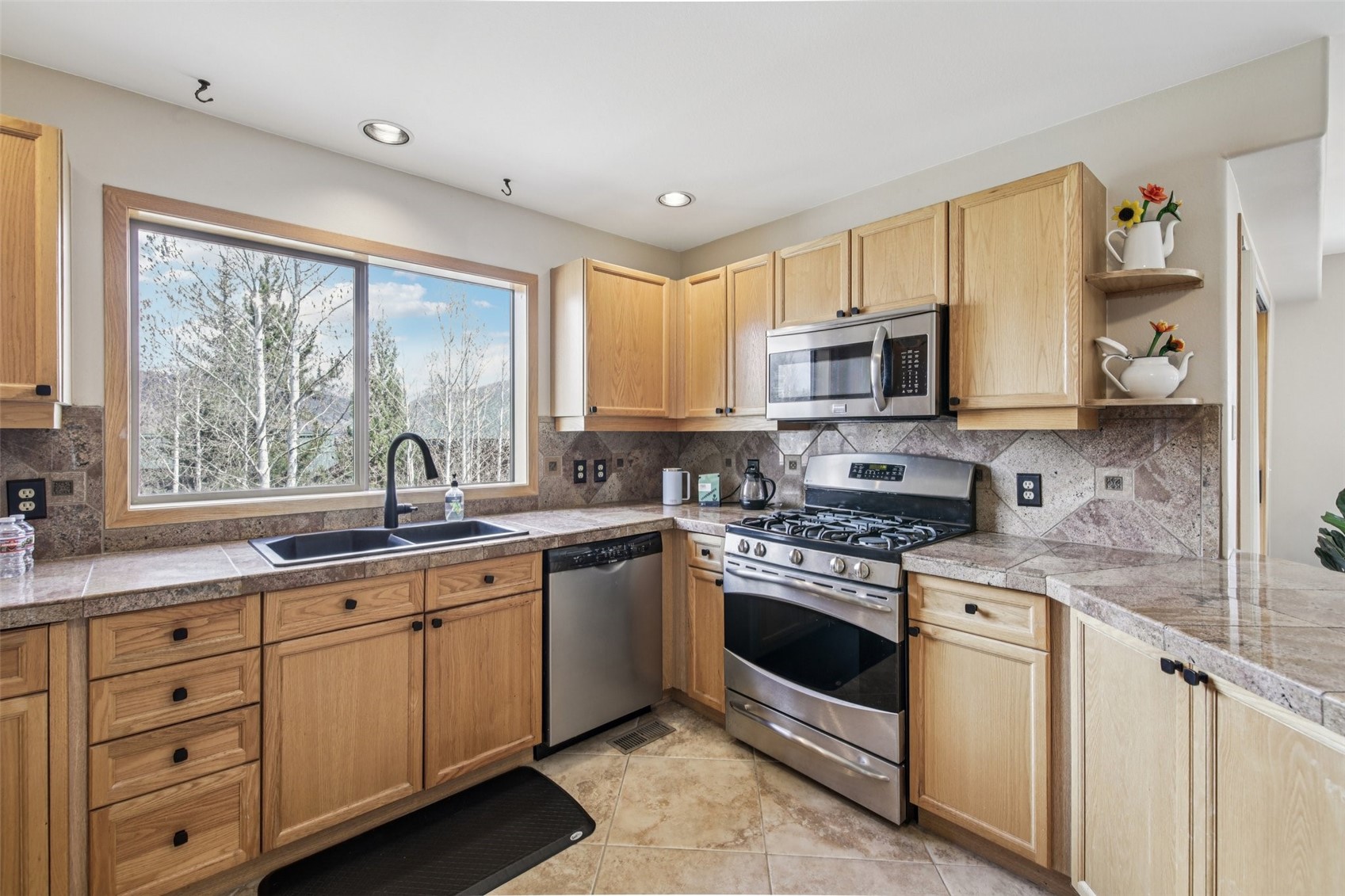 51 Sauterne LANE