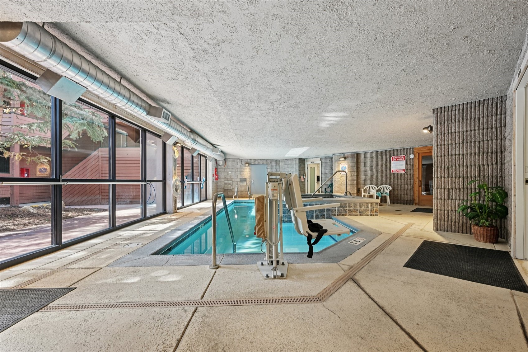 200 E La Bonte STREET 225