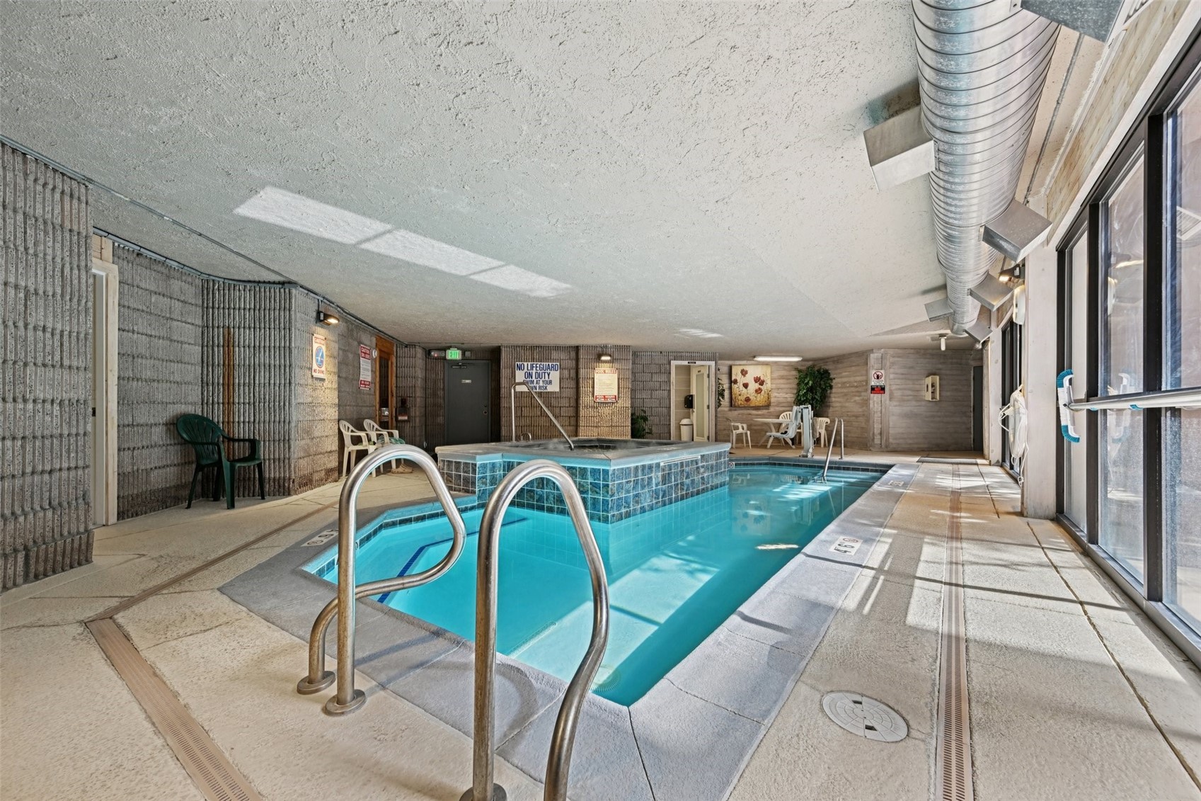 200 E La Bonte STREET 225