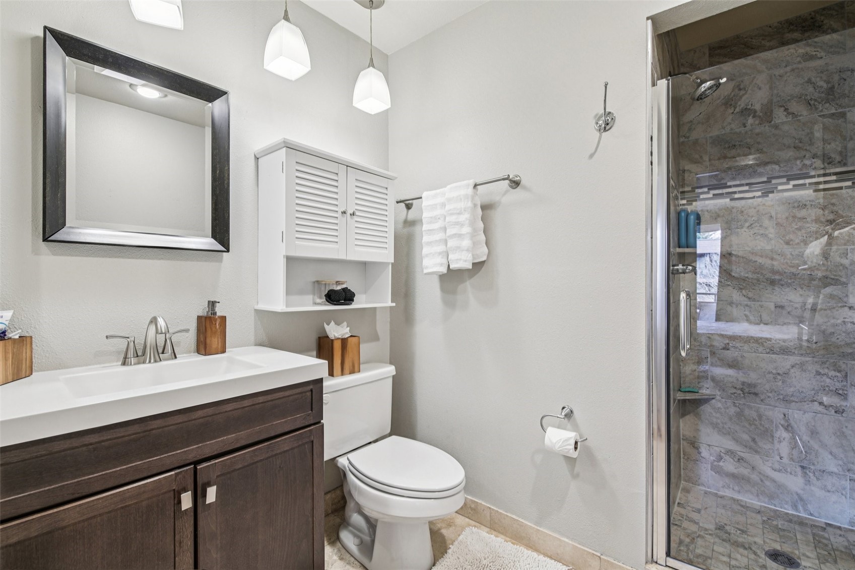 200 E La Bonte STREET 225