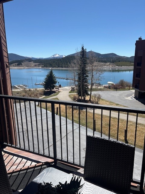 200 E La Bonte STREET 225