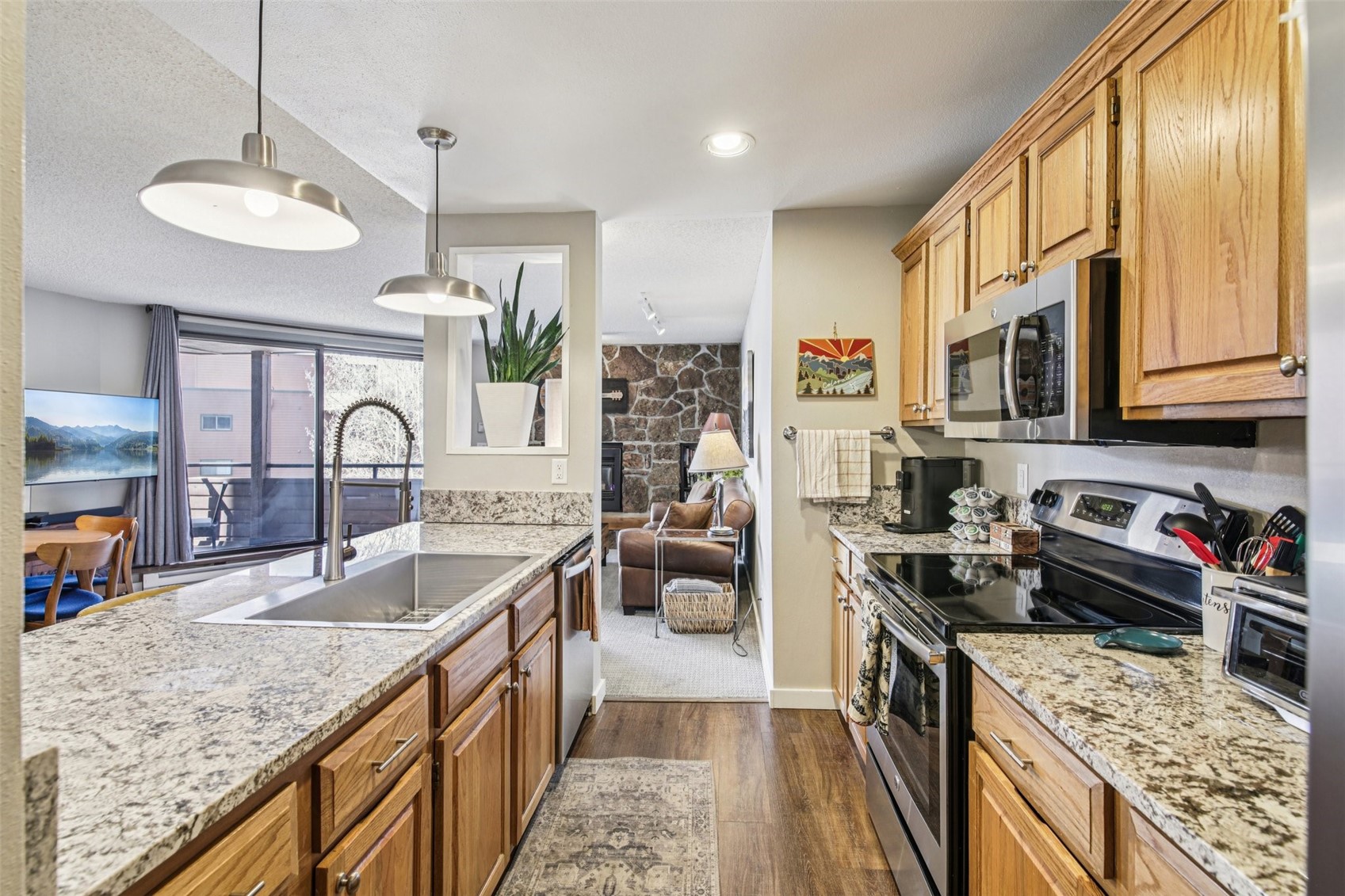 200 E La Bonte STREET 225