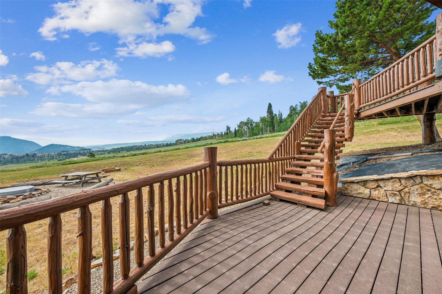 733 Spring Creek Ranch ROAD