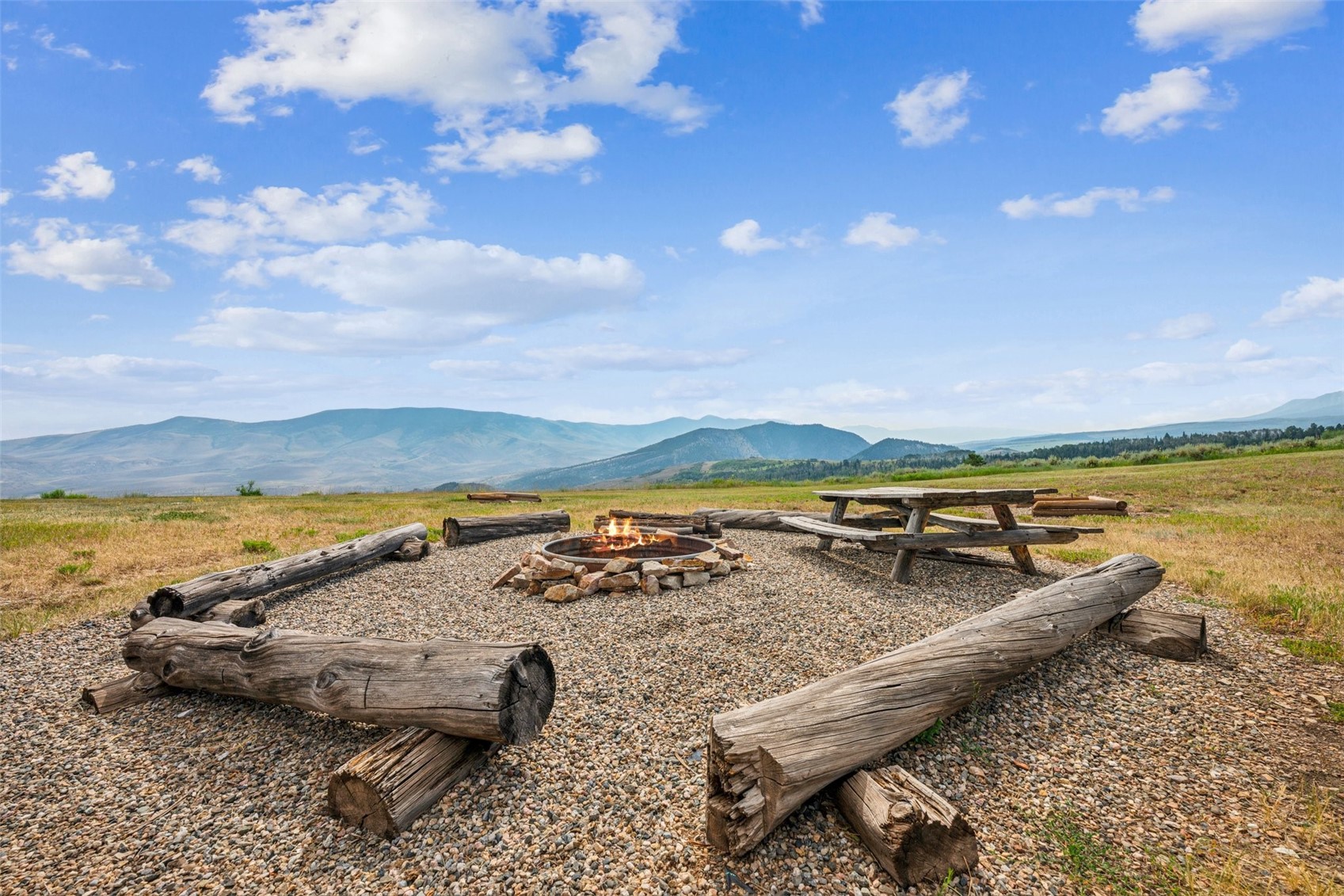 733 Spring Creek Ranch ROAD