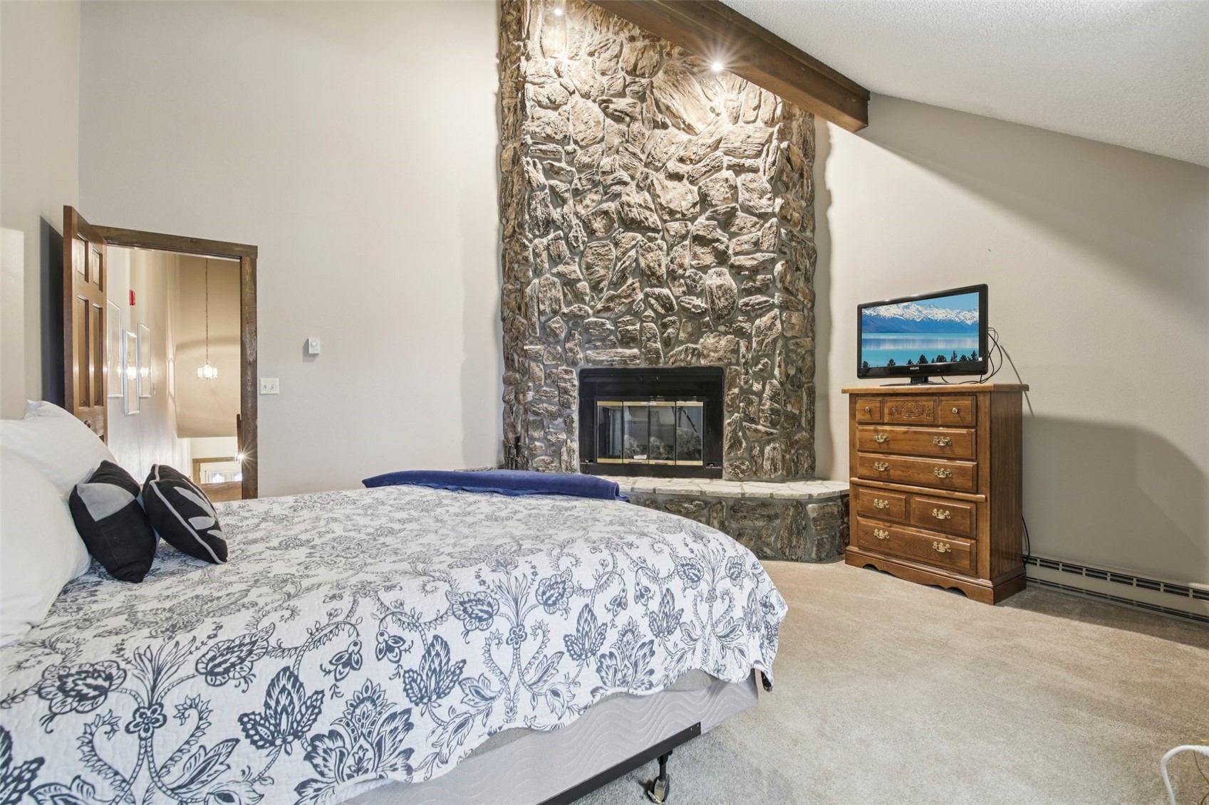 27 Tally Ho COURT 107