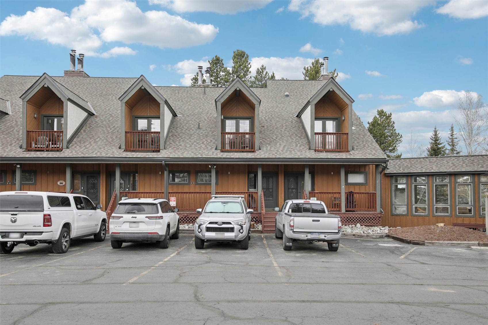 27 Tally Ho COURT 107