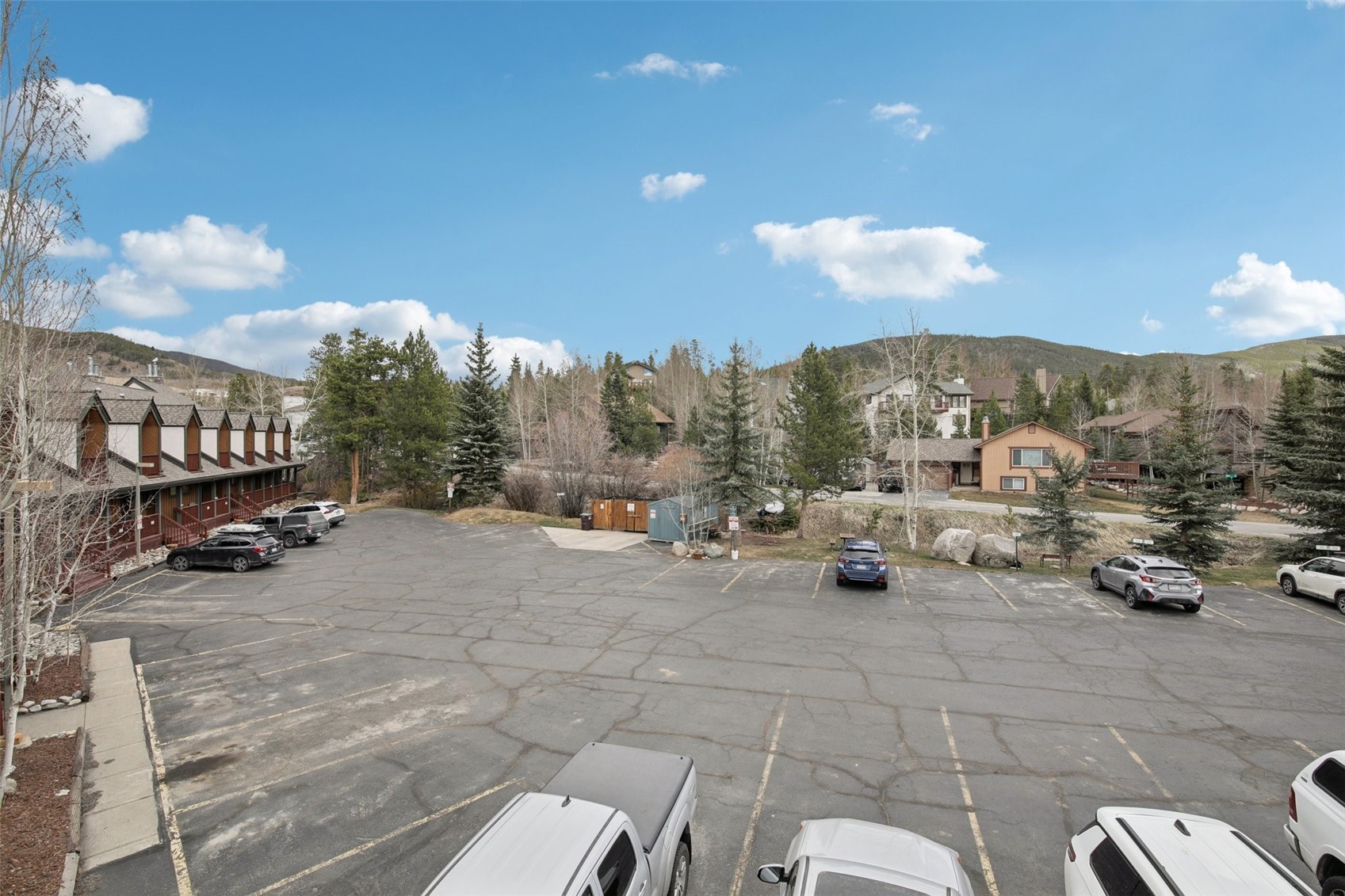 27 Tally Ho COURT 107