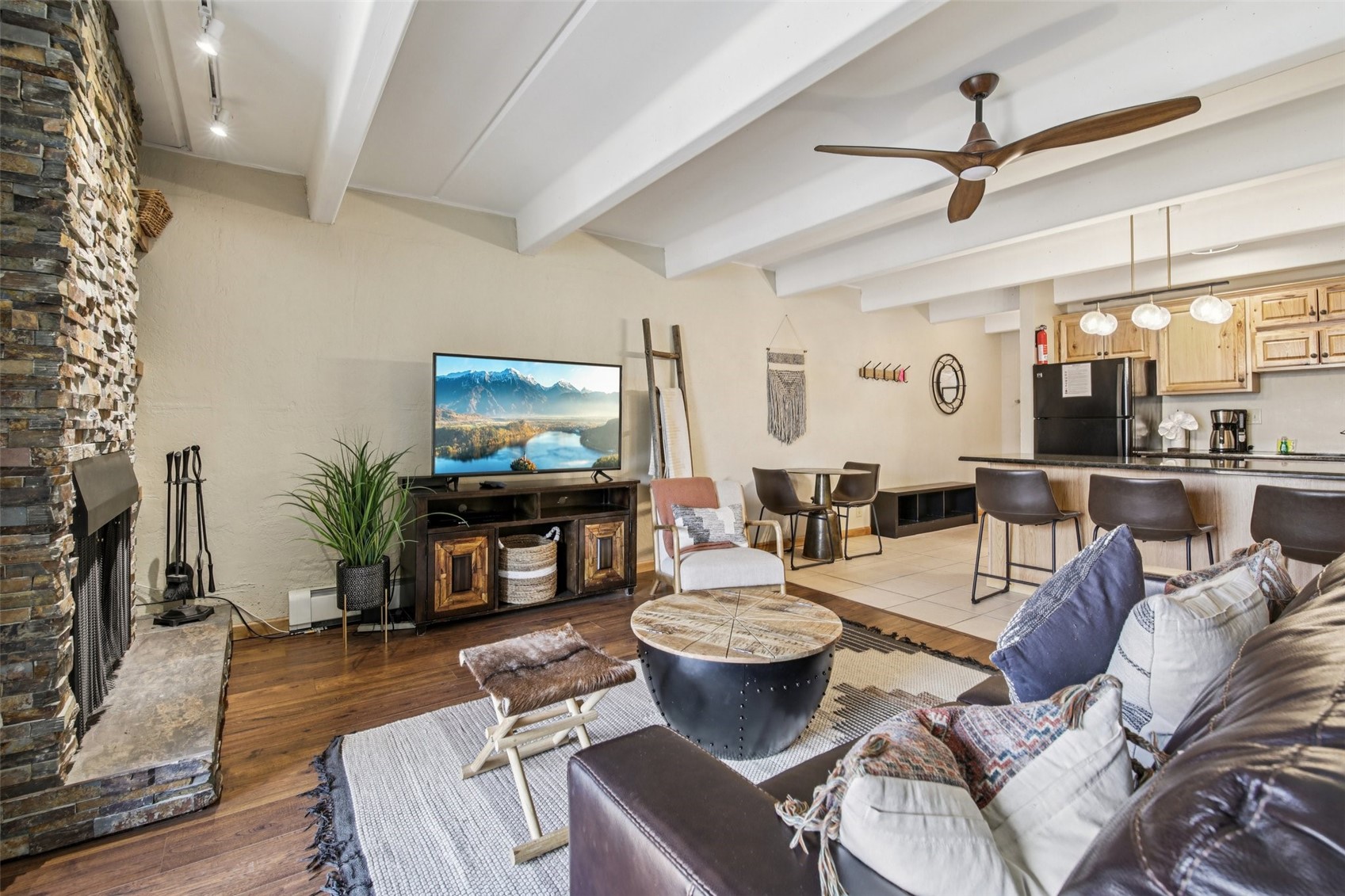 220 E La Bonte STREET 210