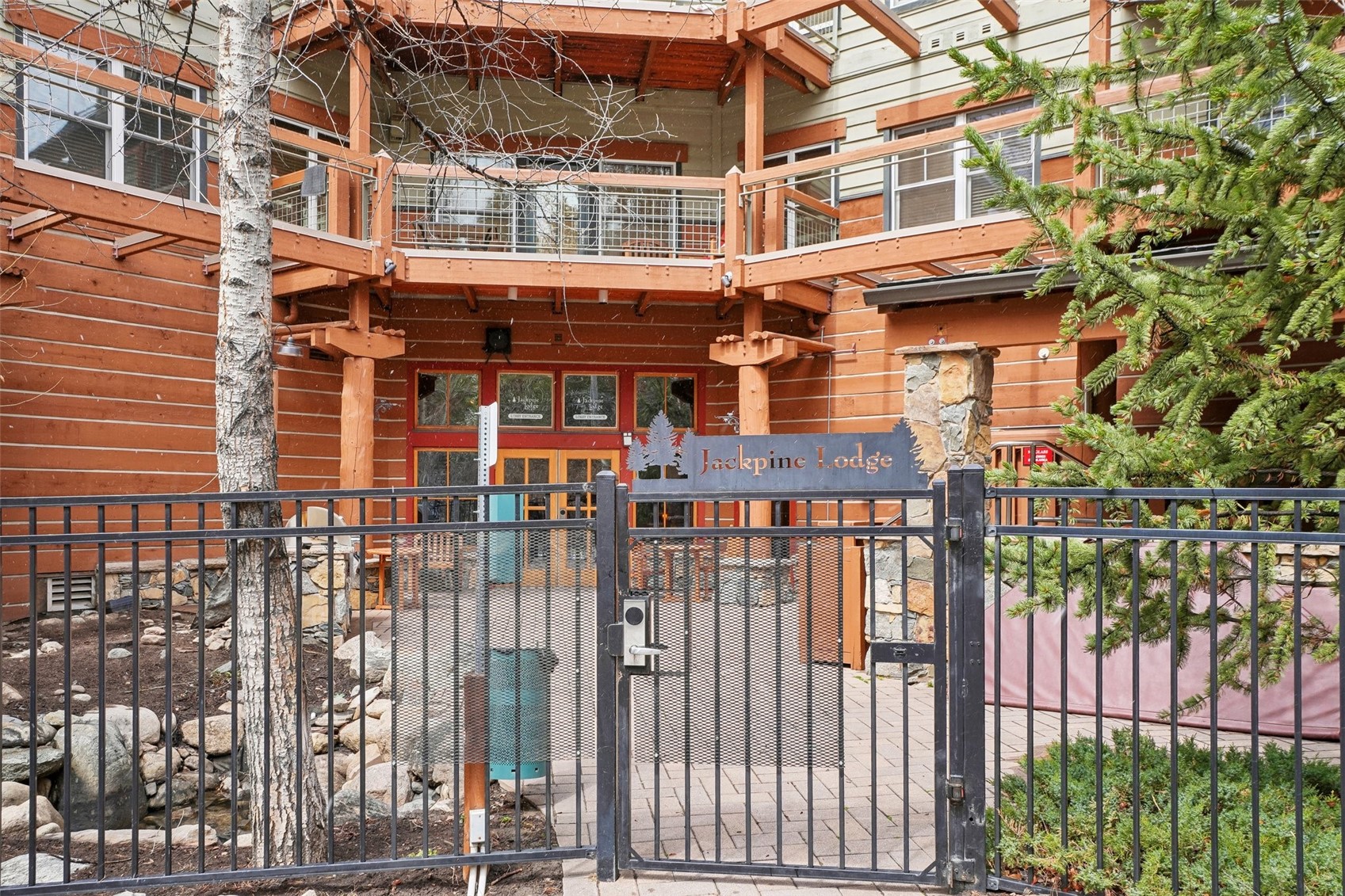 195 River Run ROAD 8007