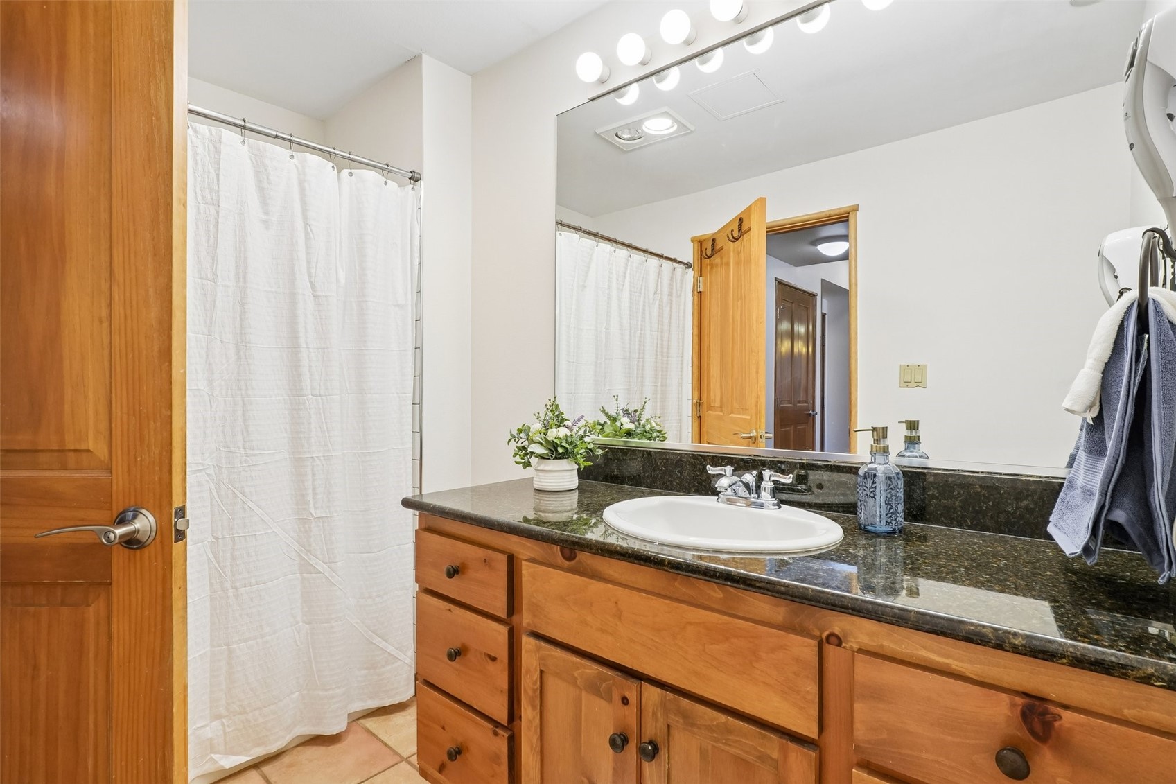 195 River Run ROAD 8007