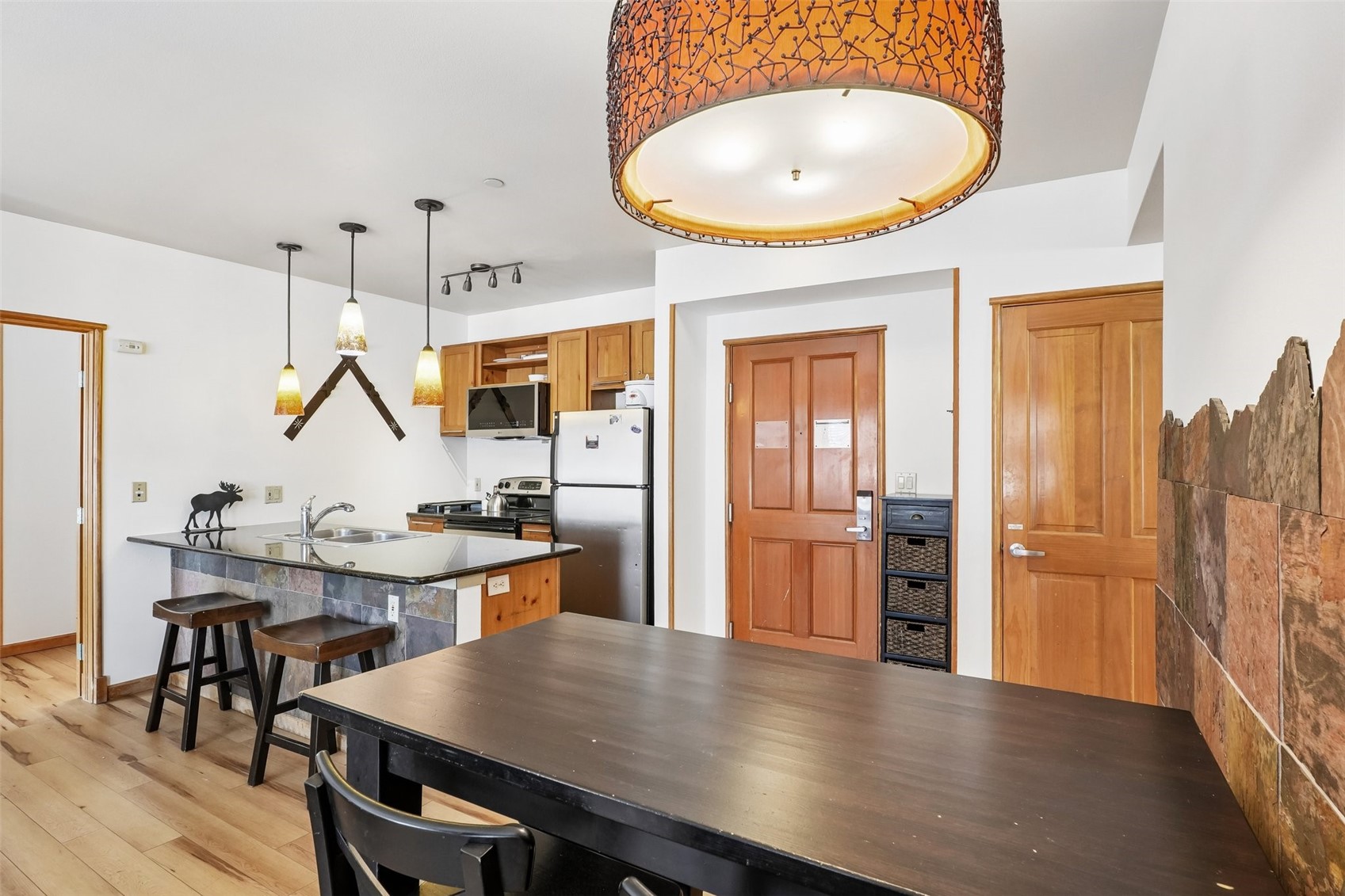 195 River Run ROAD 8007