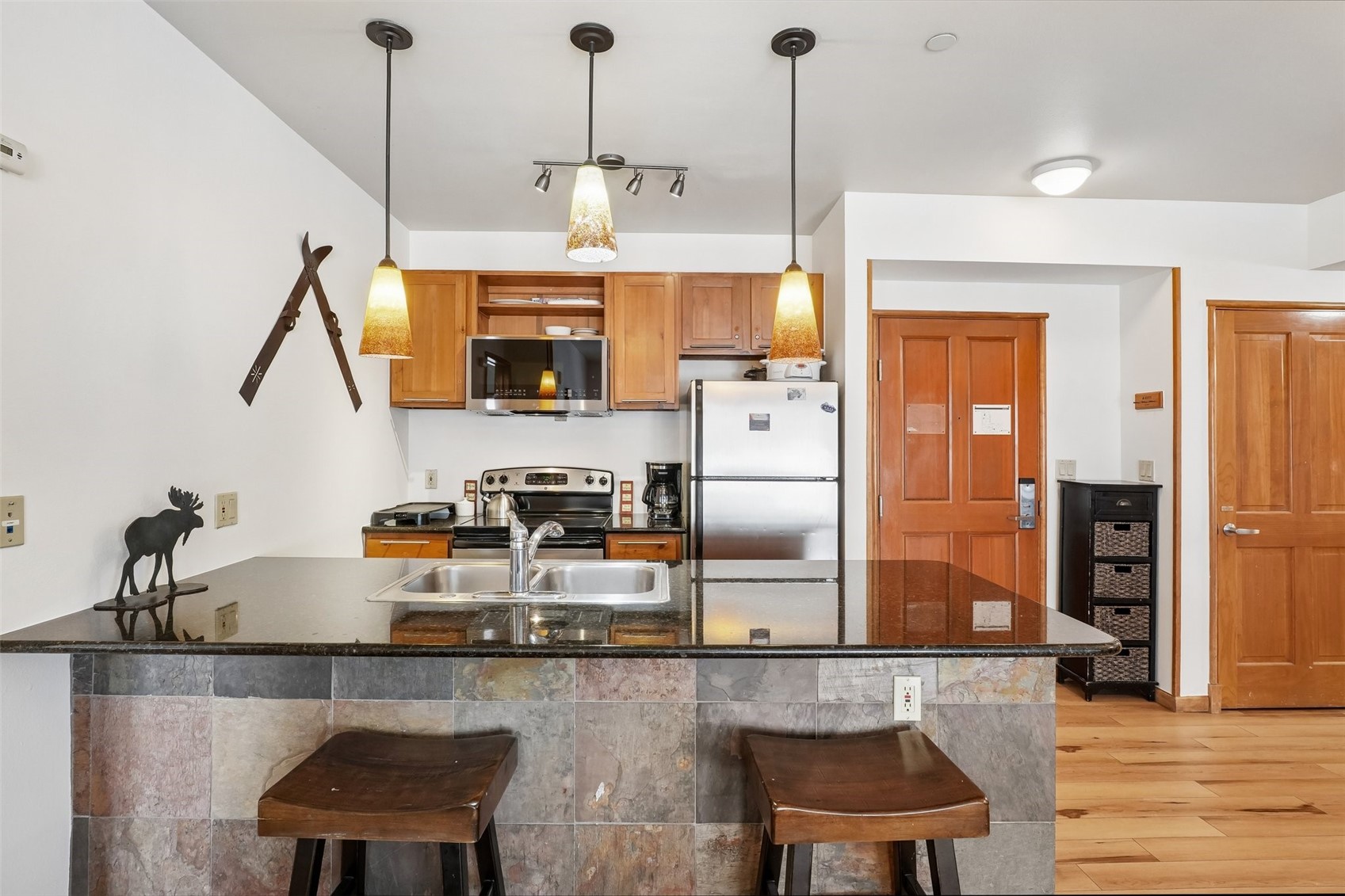 195 River Run ROAD 8007