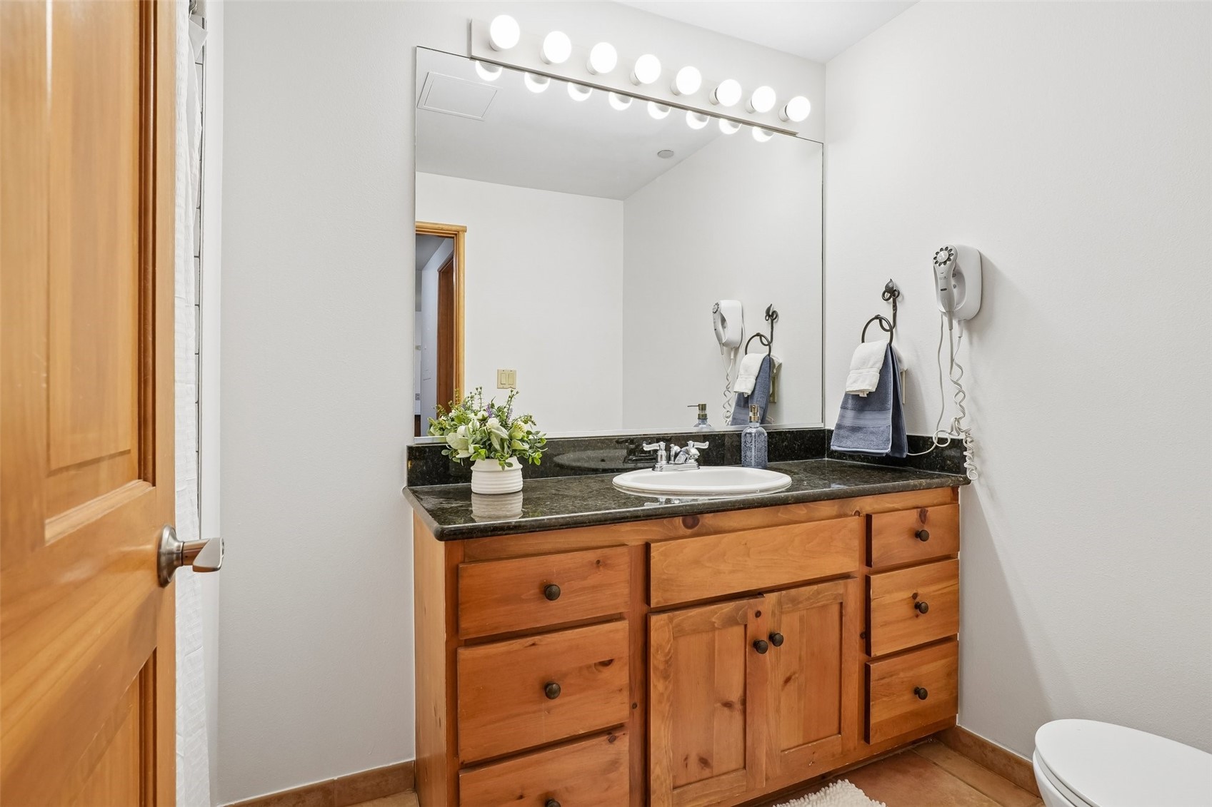 195 River Run ROAD 8007