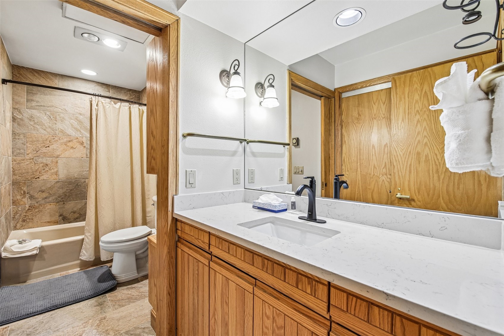 1203 W Keystone ROAD 2710
