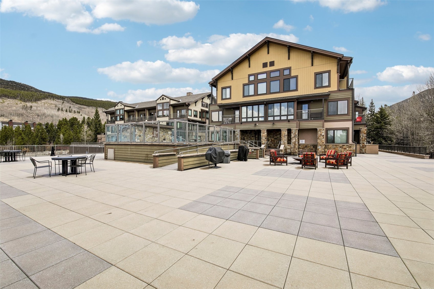 1211 W Keystone ROAD 2747