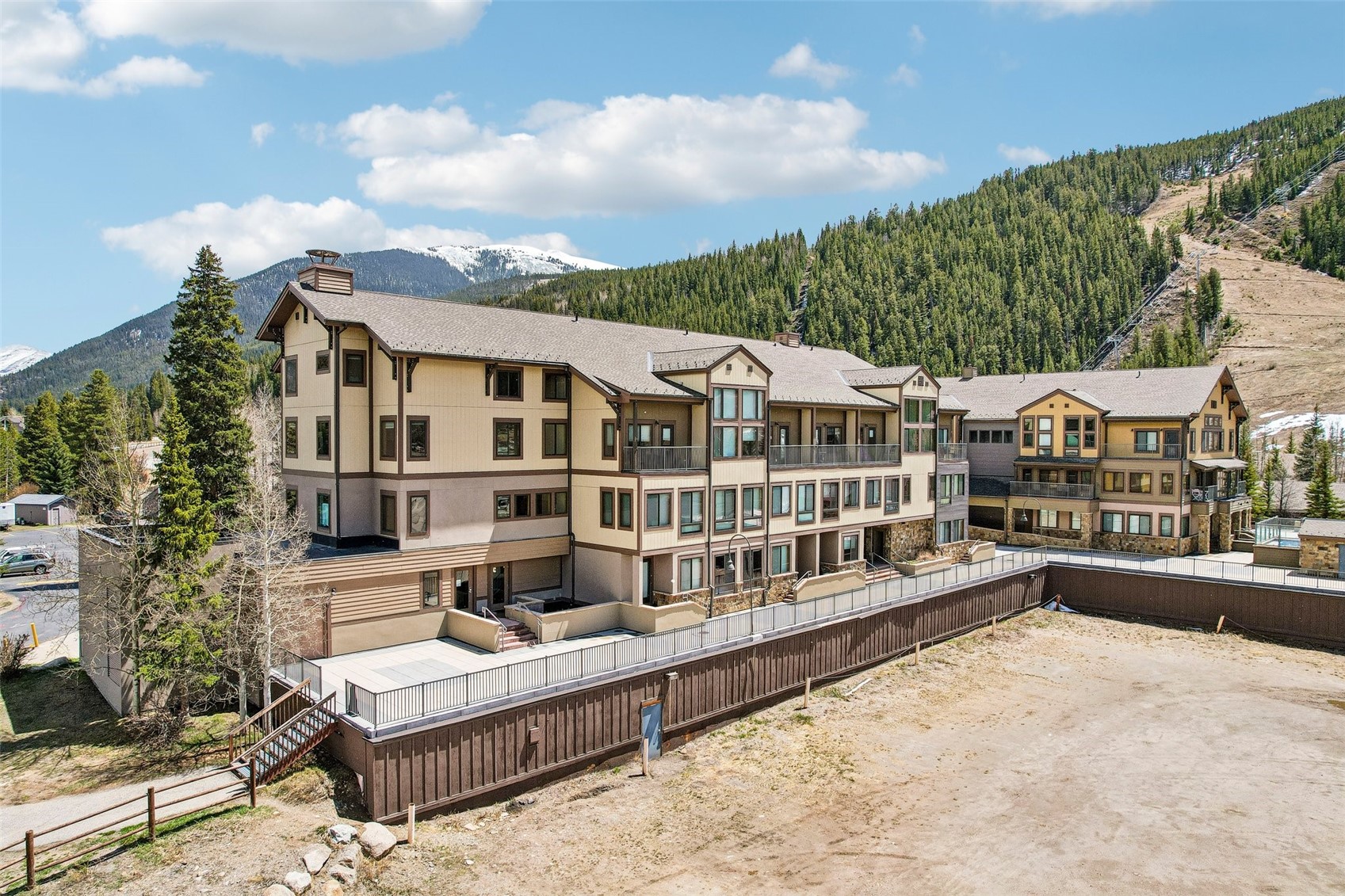 1211 W Keystone ROAD 2747