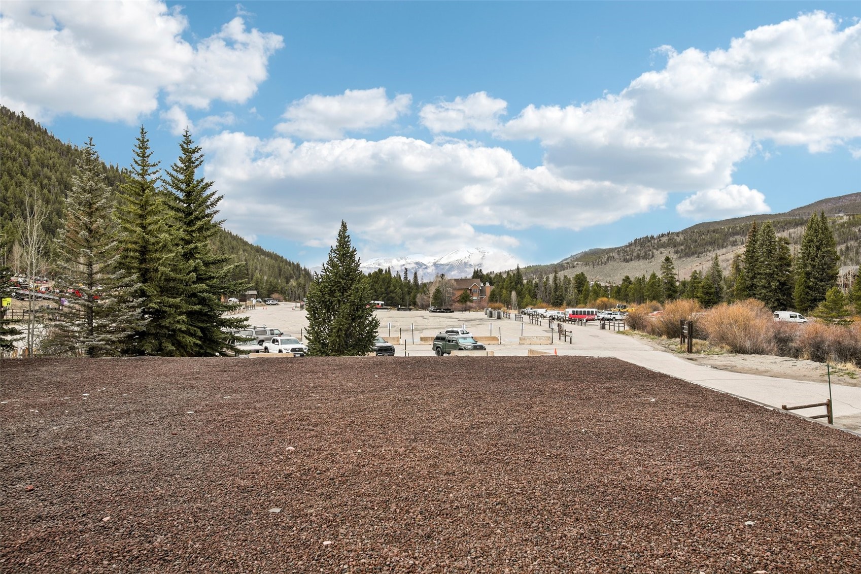 1211 W Keystone ROAD 2747