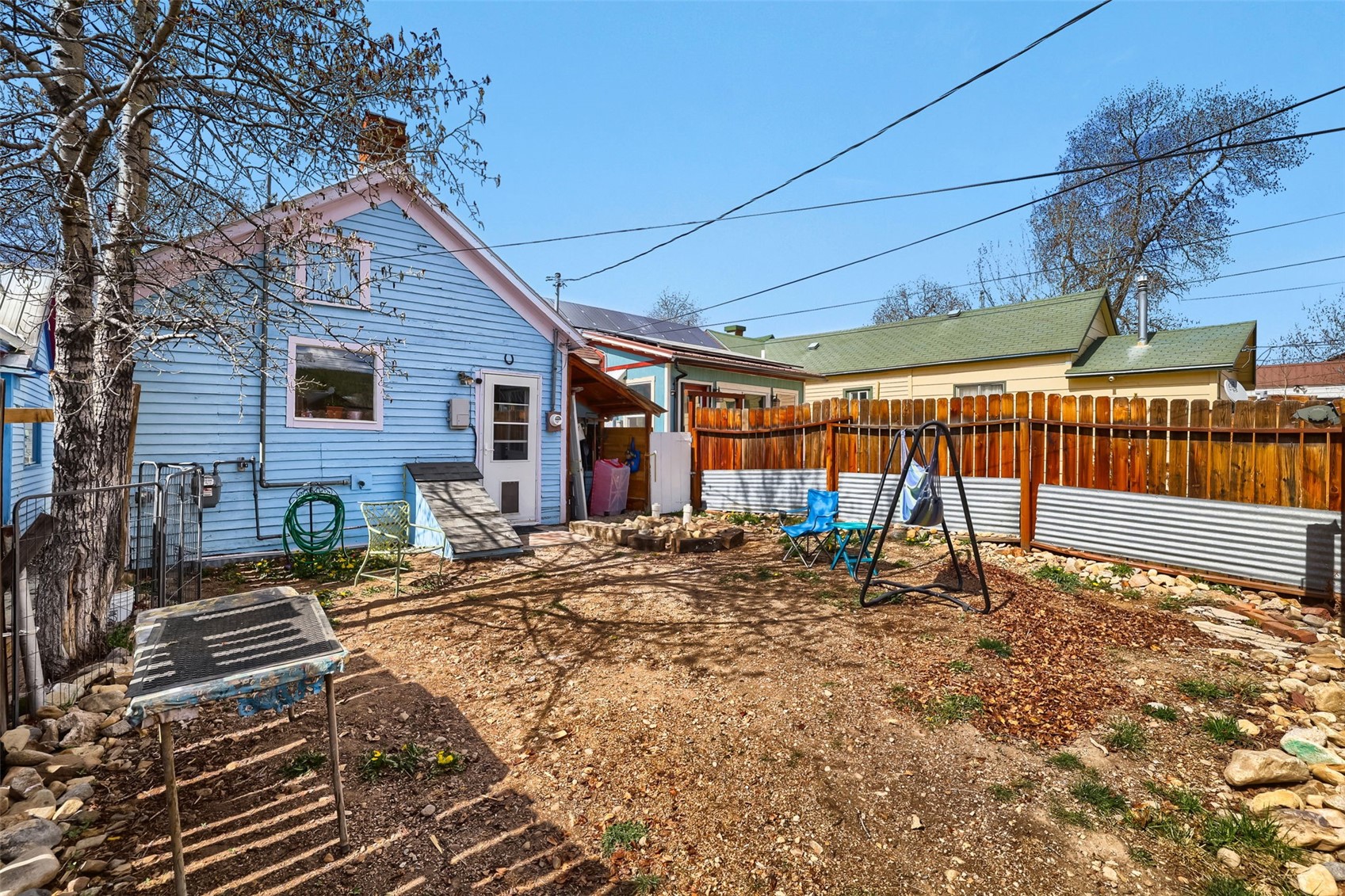 415 E 10th STREET