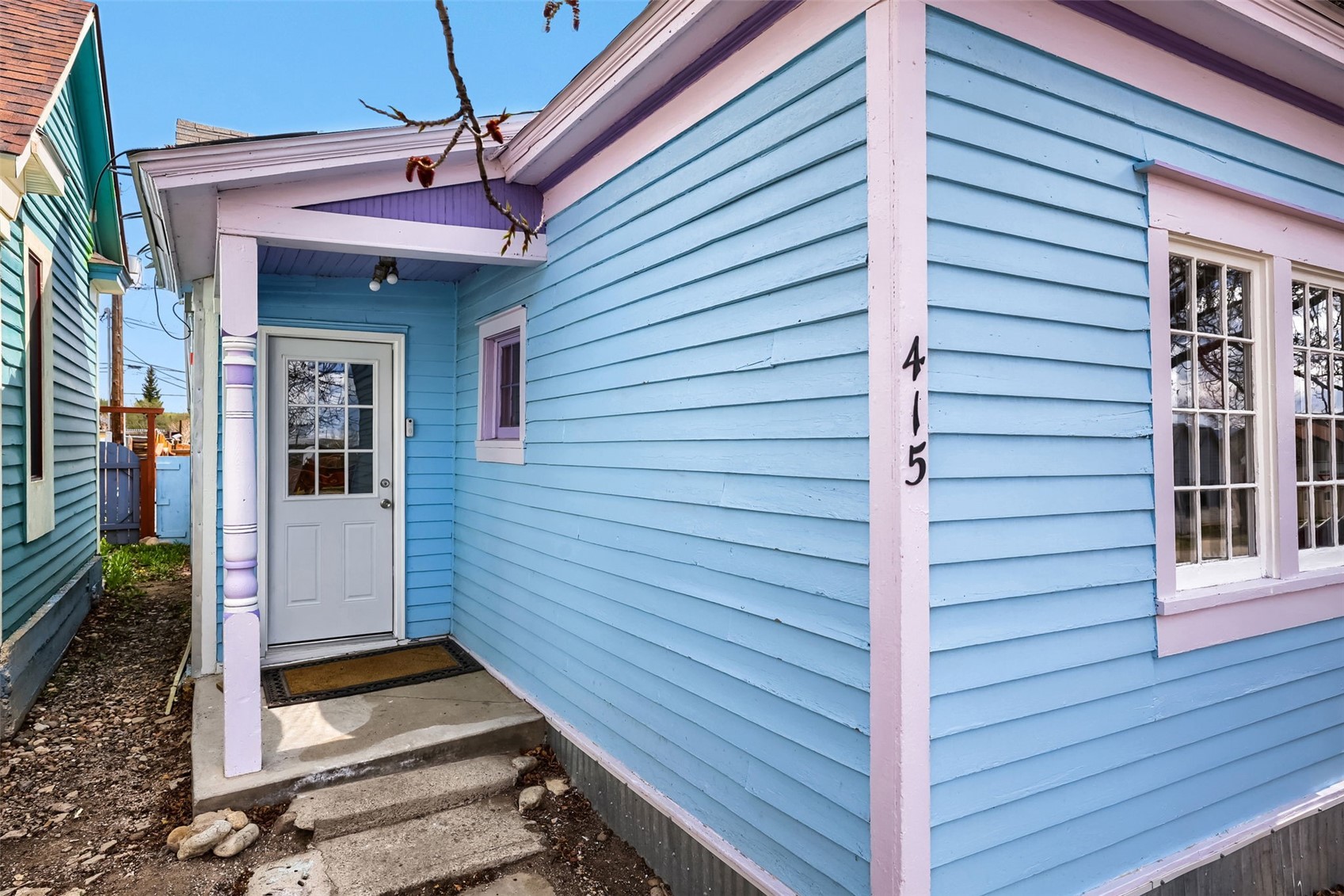 415 E 10th STREET