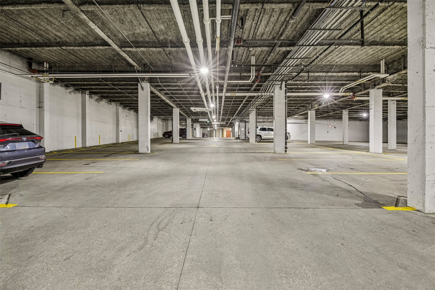 20 Hunki Dori COURT 2284