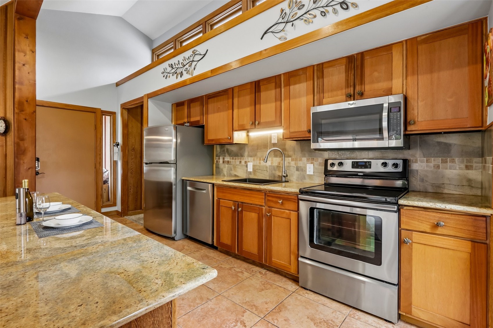 1080 Ski Hill ROAD 9