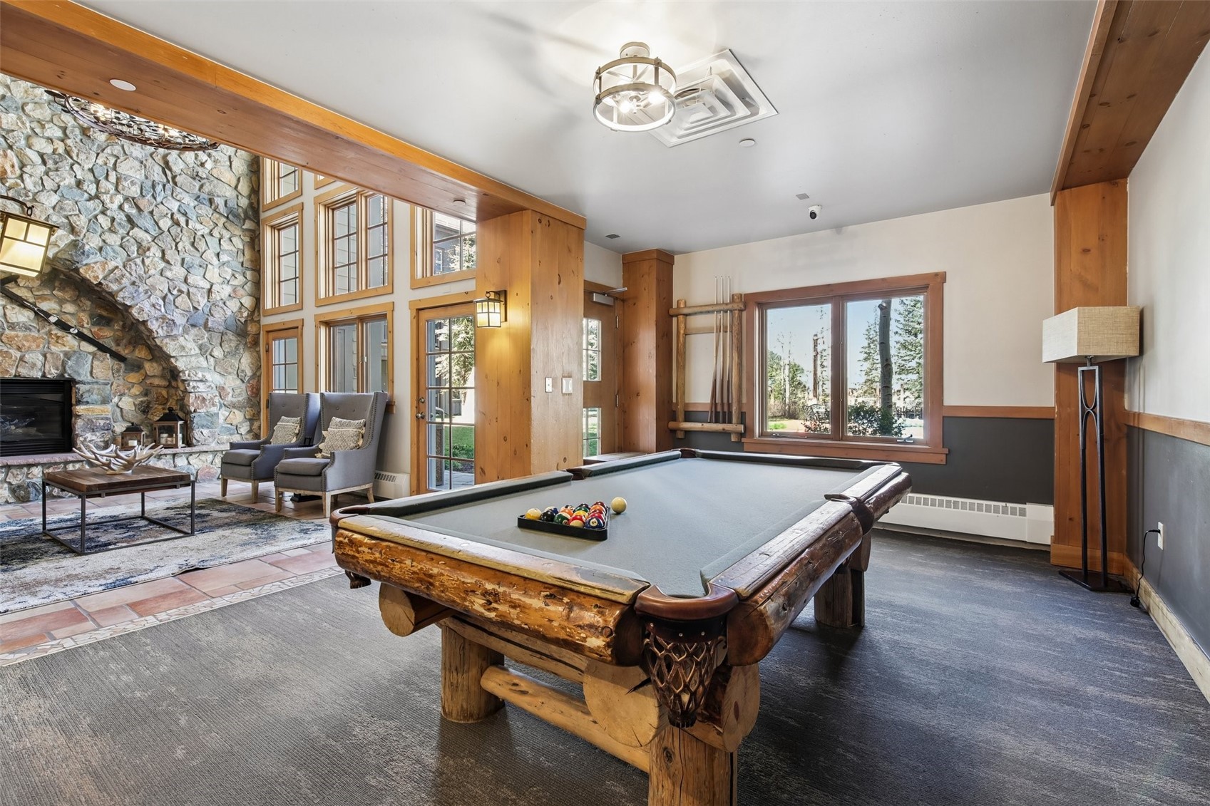 135 Dercum DRIVE 8573