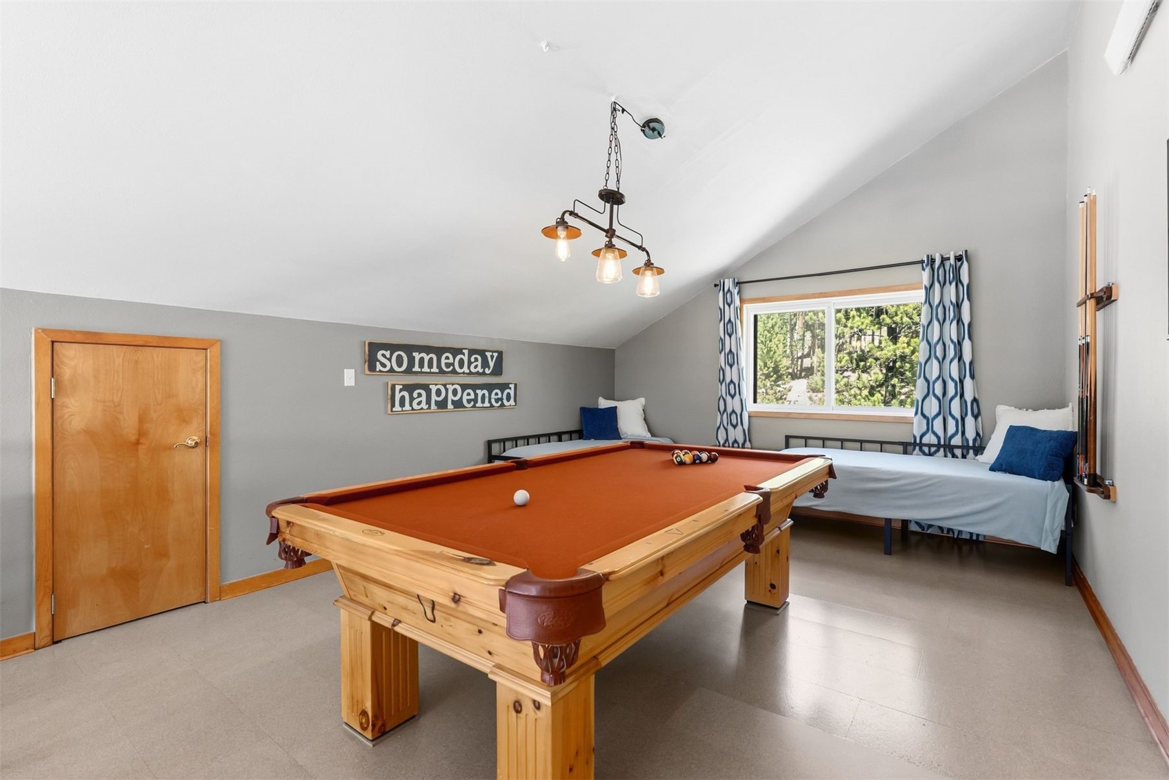 1233 Baldy ROAD