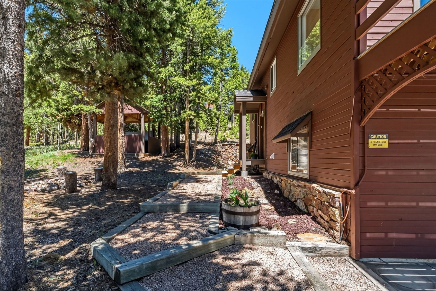 1233 Baldy ROAD