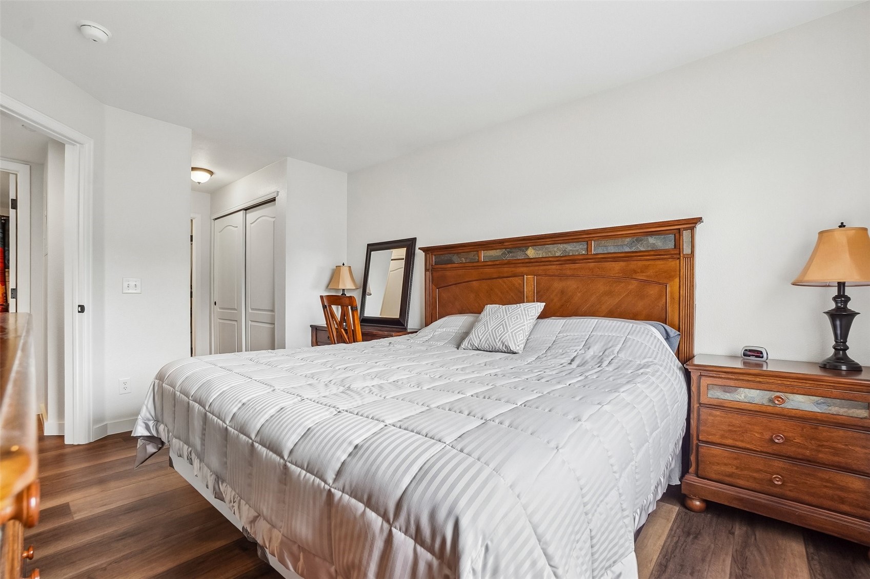 163 Pelican CIRCLE 1205