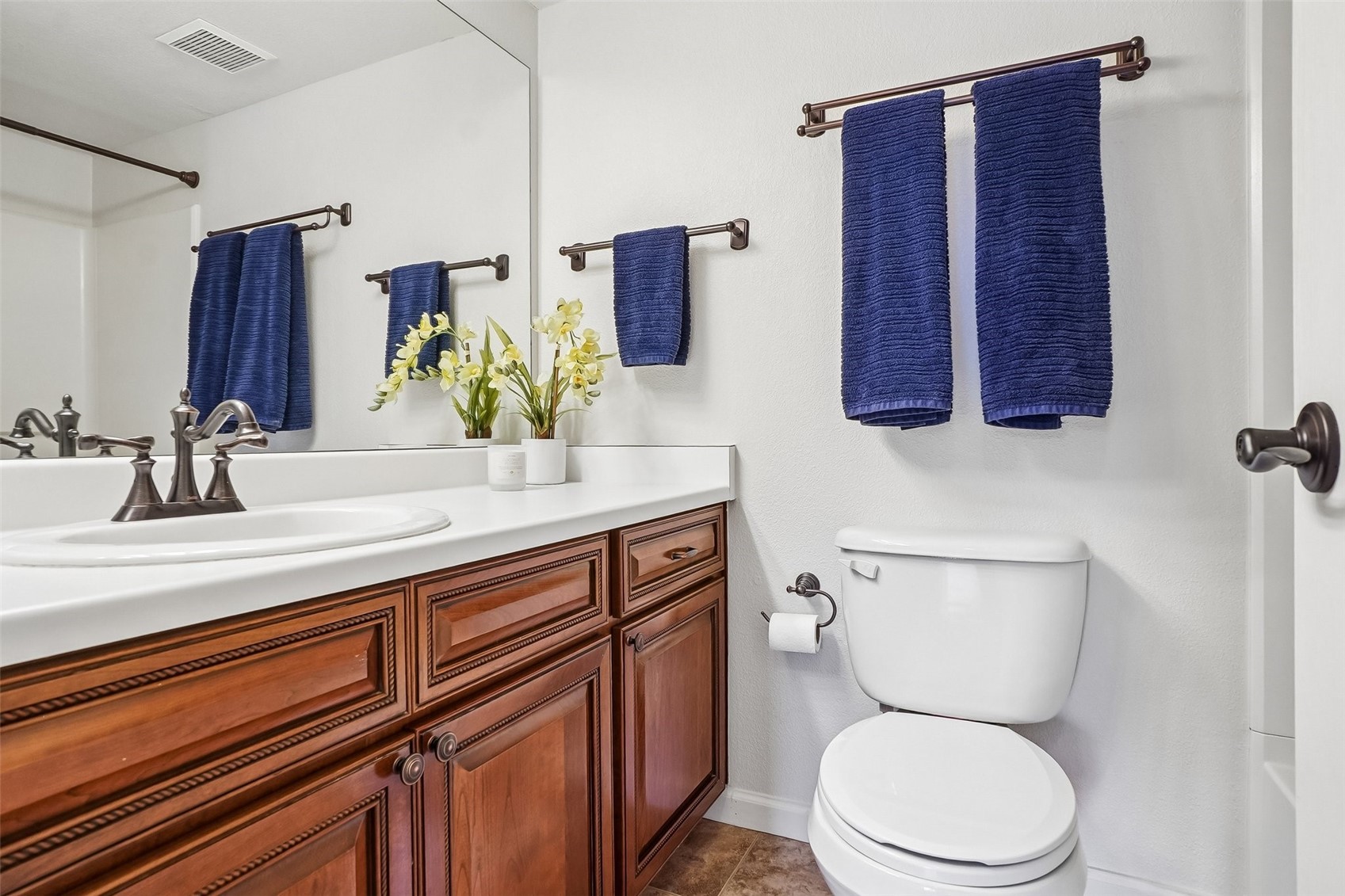 163 Pelican CIRCLE 1205