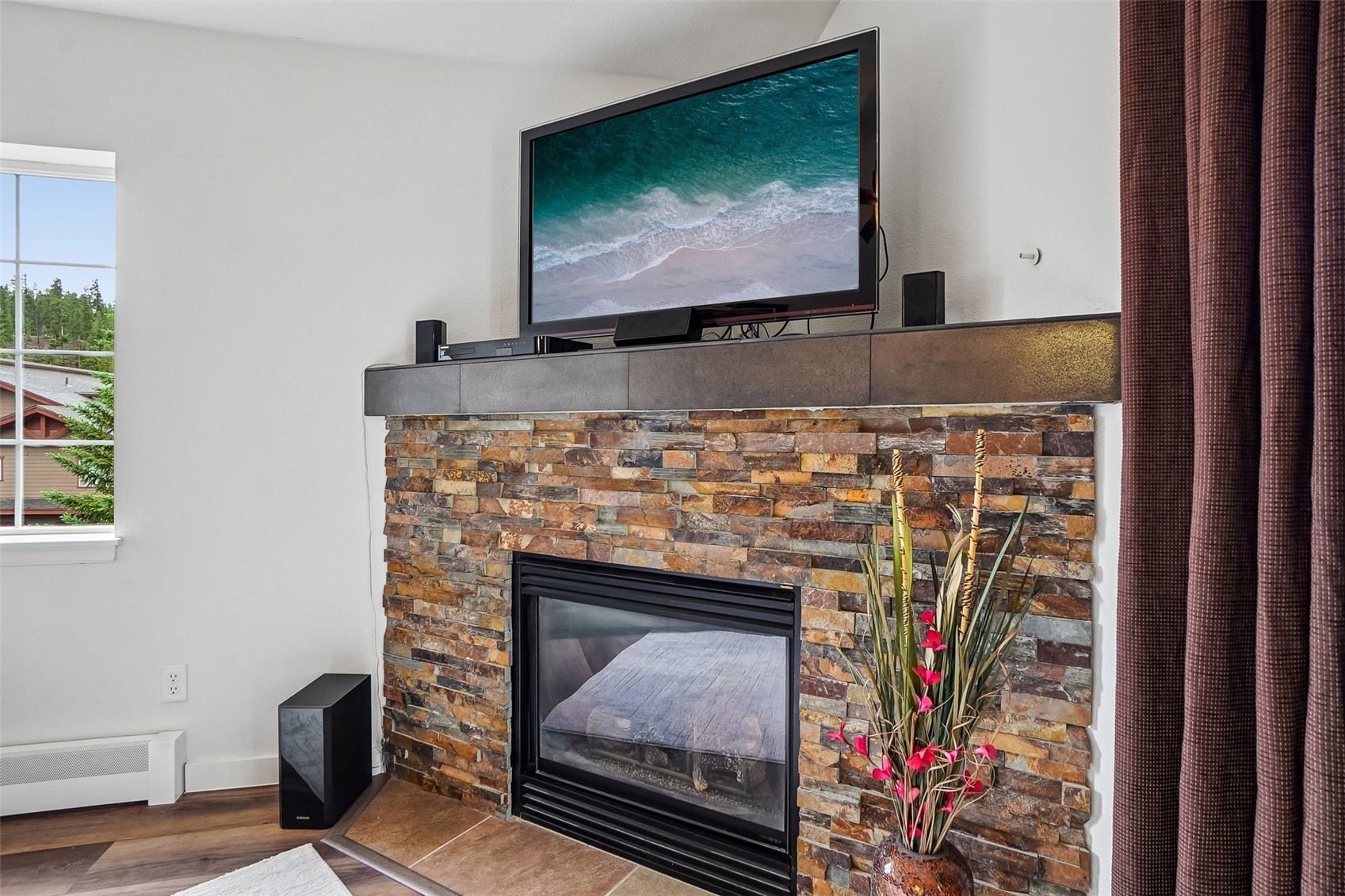 163 Pelican CIRCLE 1205