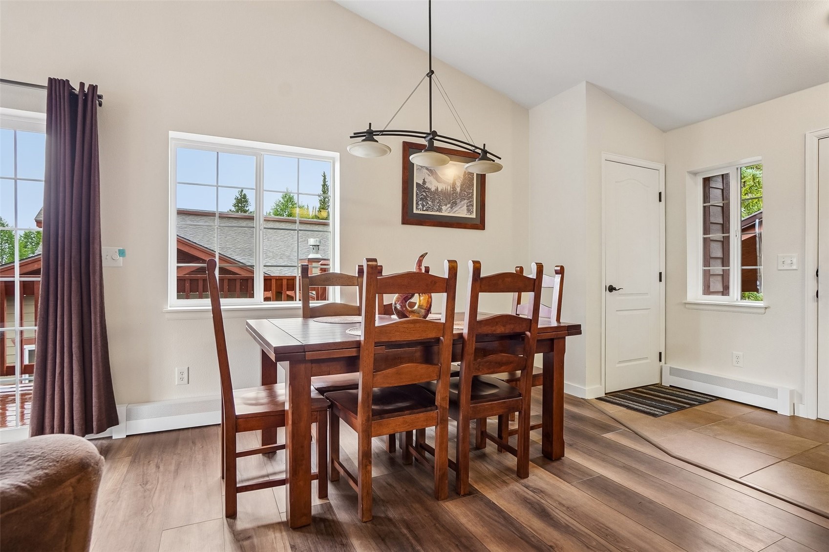 163 Pelican CIRCLE 1205
