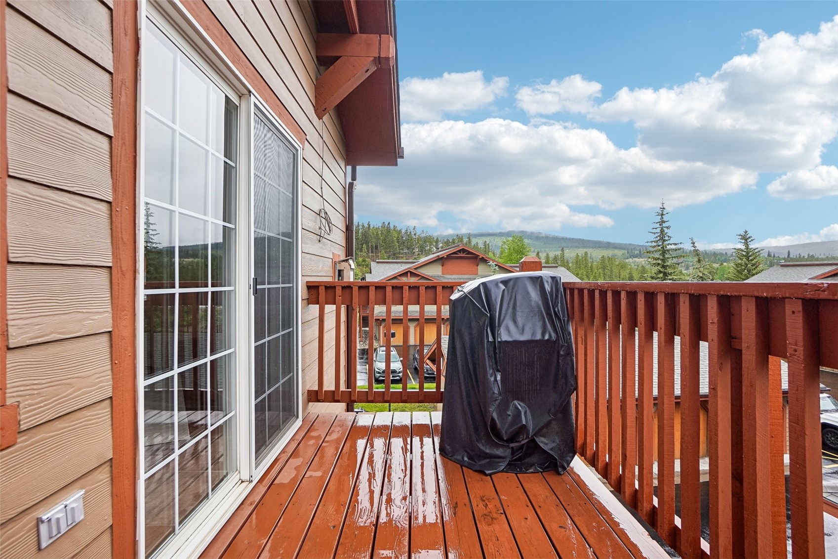 163 Pelican CIRCLE 1205