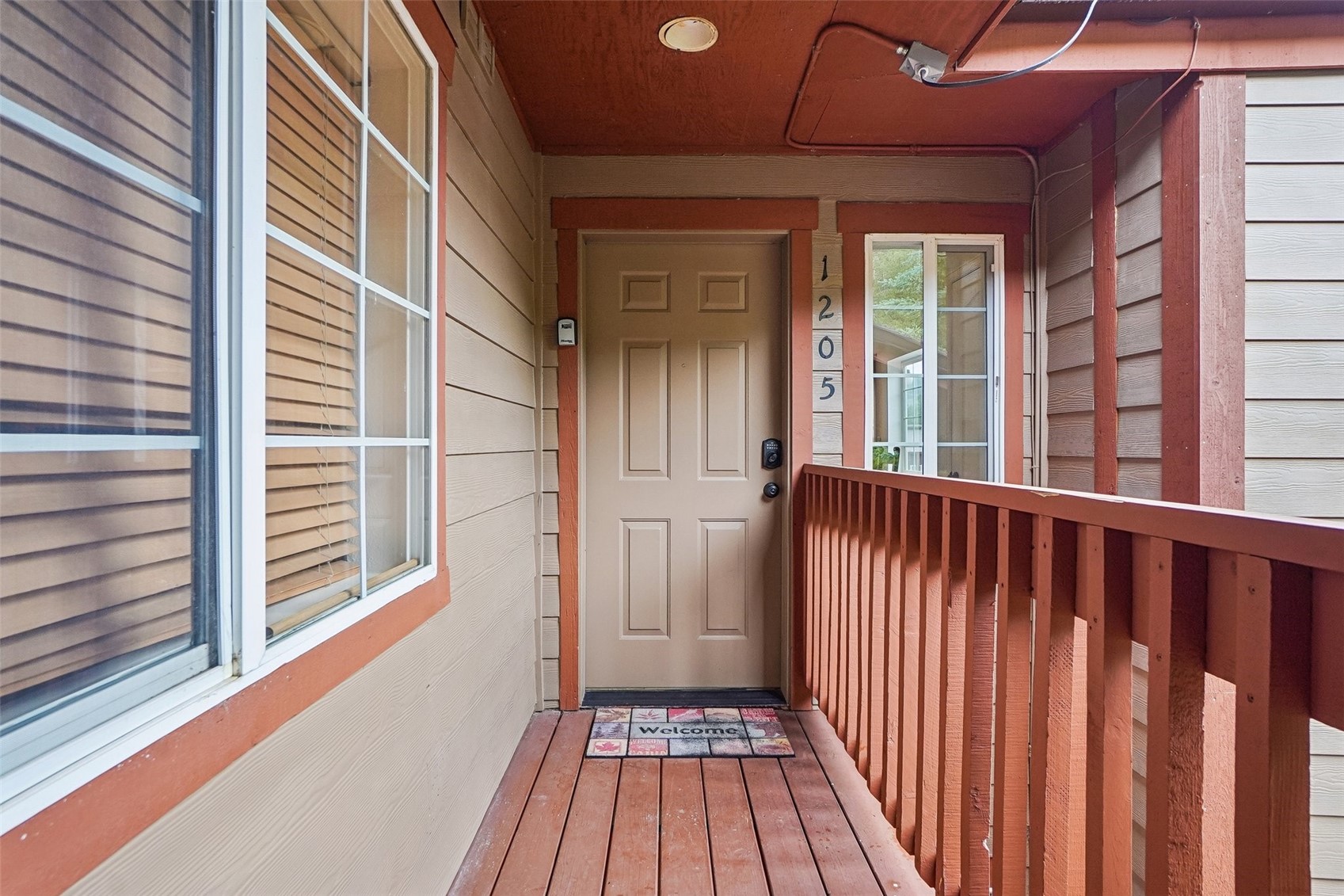 163 Pelican CIRCLE 1205