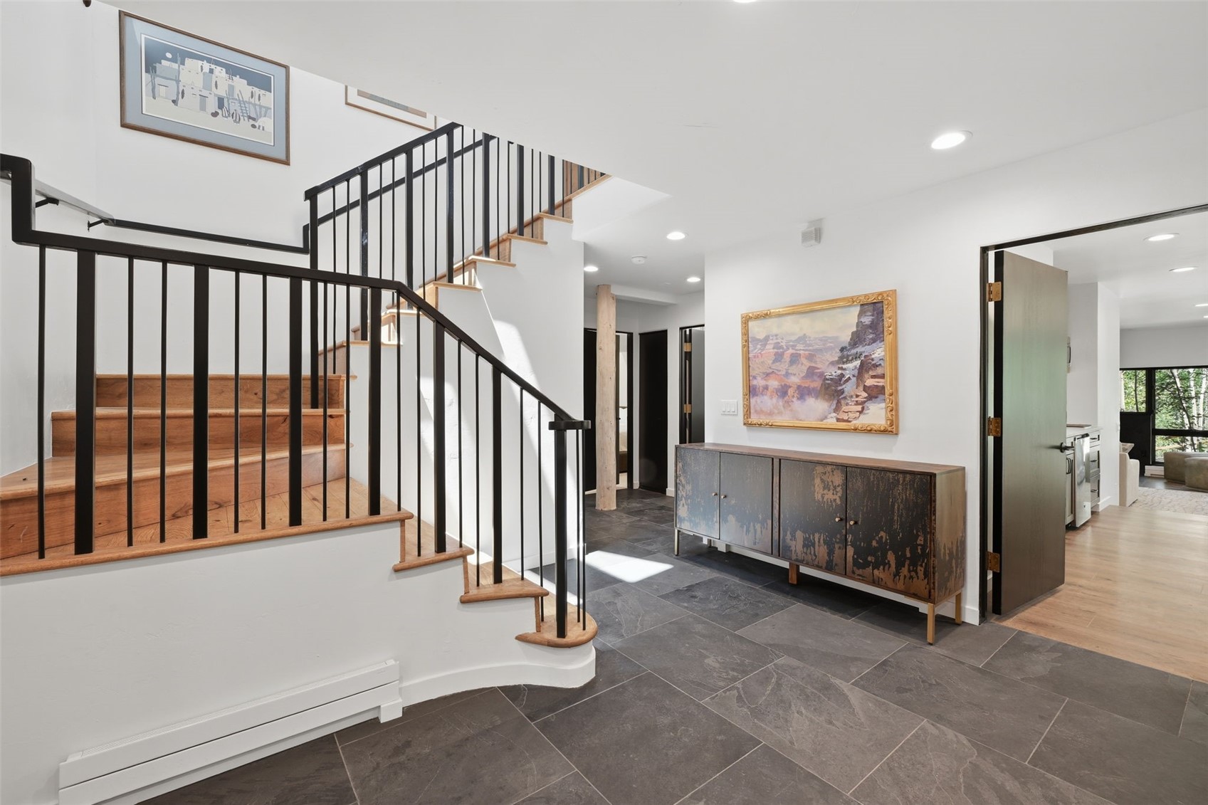 992 S 7th AVENUE